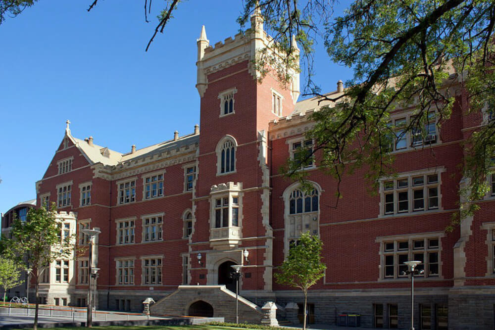 https://commons.wikimedia.org/wiki/File:University_of_South_Australia,_School_of_Mines,_North_Terrace,_Adelaide,_South_Australia.jpg